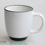 Large U-shaped white ceramic coffee mugs with black bottom