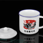 Large white imitation enamel ceramic mug with lid
