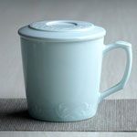 Wholesale 450ml Jingdezhen hand painted ceramic tea mugs with lid 3D green ceramic cups