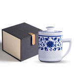 Cheap china retro blue and white ceramic tea mugs with color box big mugs