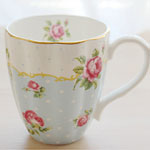 Custom fine bone china tea mugs with golden rim Miranda breakfast cups manufacturers